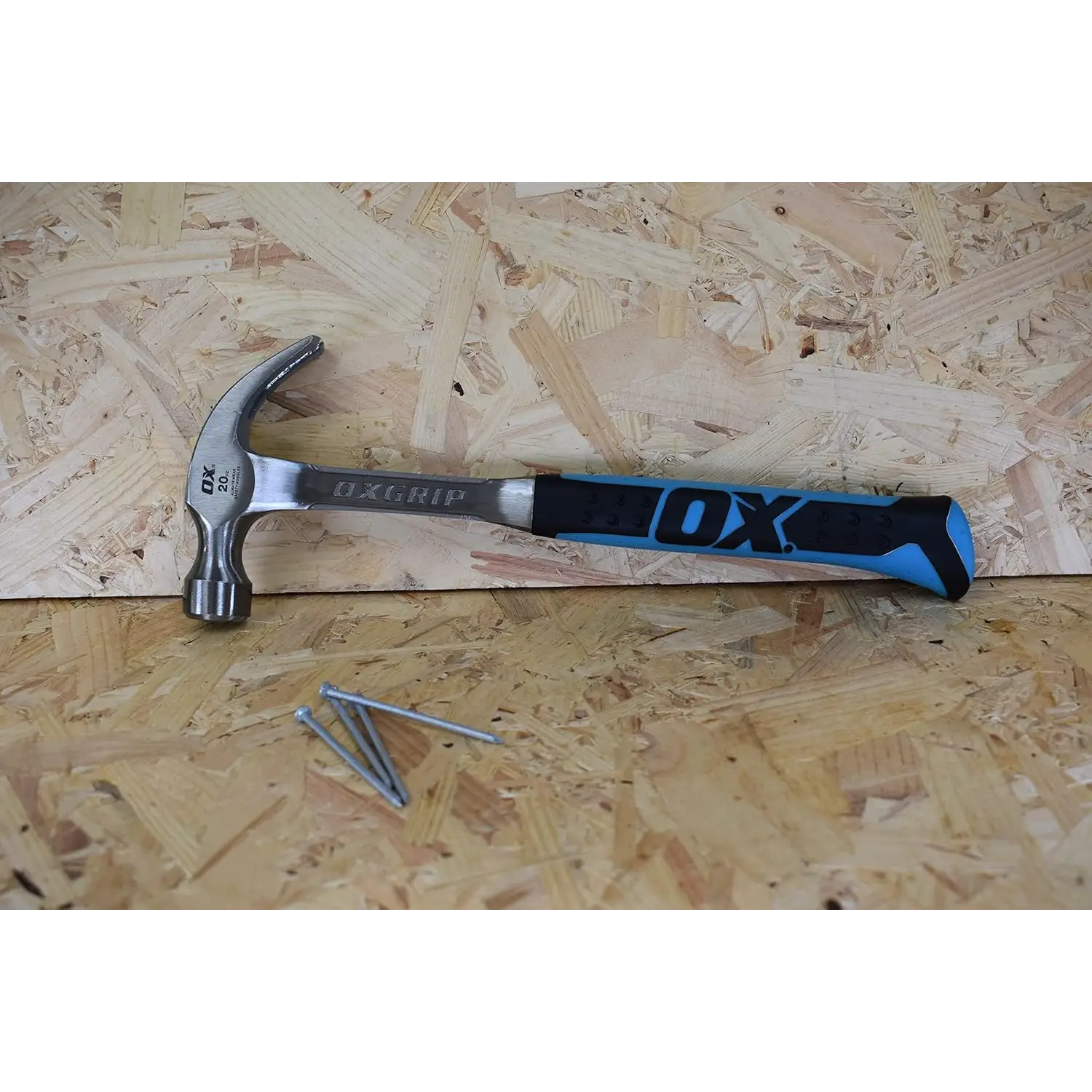 Ciocan cu gheara OX Pro monobloc 20oz otel forjat cu maner soft grip și cuie