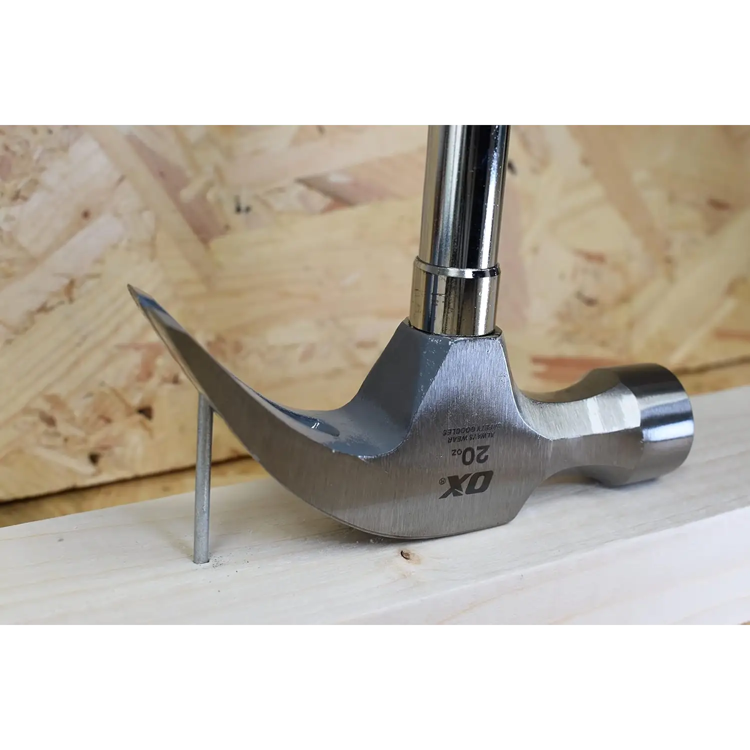 Ciocan cu gheara OX Pro monobloc 20oz otel forjat cu mâner soft grip antishock