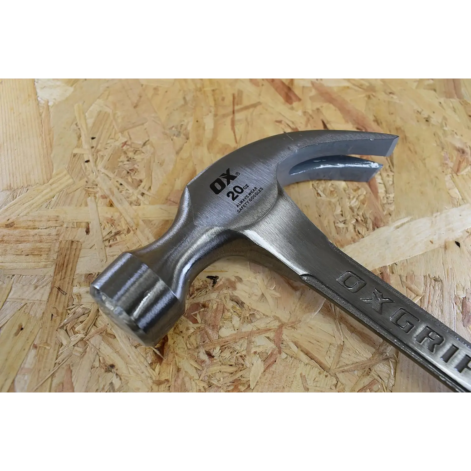 Ciocan cu gheara OX Pro monobloc 20oz otel forjat cu soft grip antishock