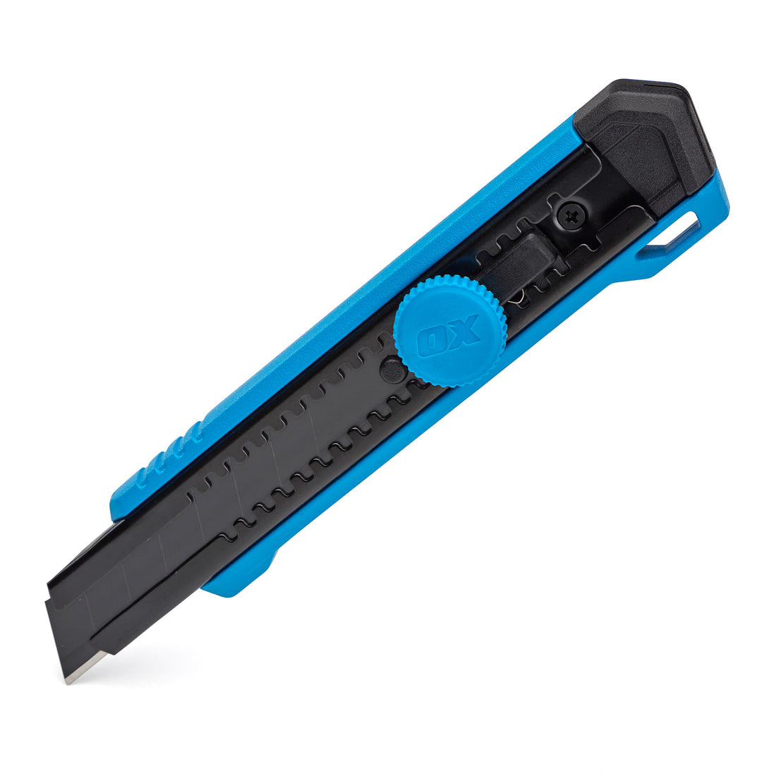 Cutter OX Pro cu lamă segmentată de 18 mm, corp din aluminiu și blocare prin rotire (twist-lock)