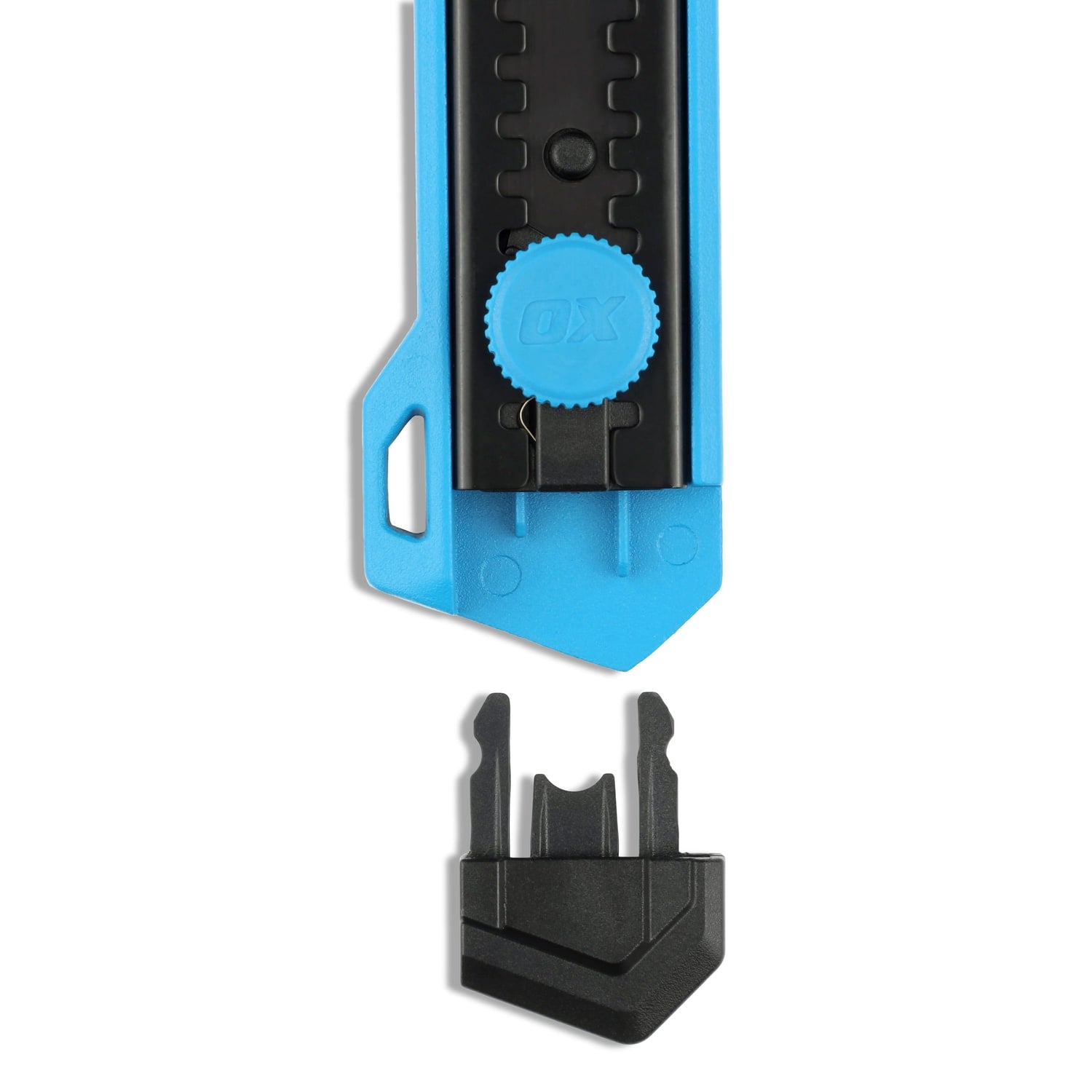 Blocare prin rotire (twist-lock), orificiu pentru șnur și capac detașabil pentru ruperea segmentelor — cutter OX Pro 25 mm