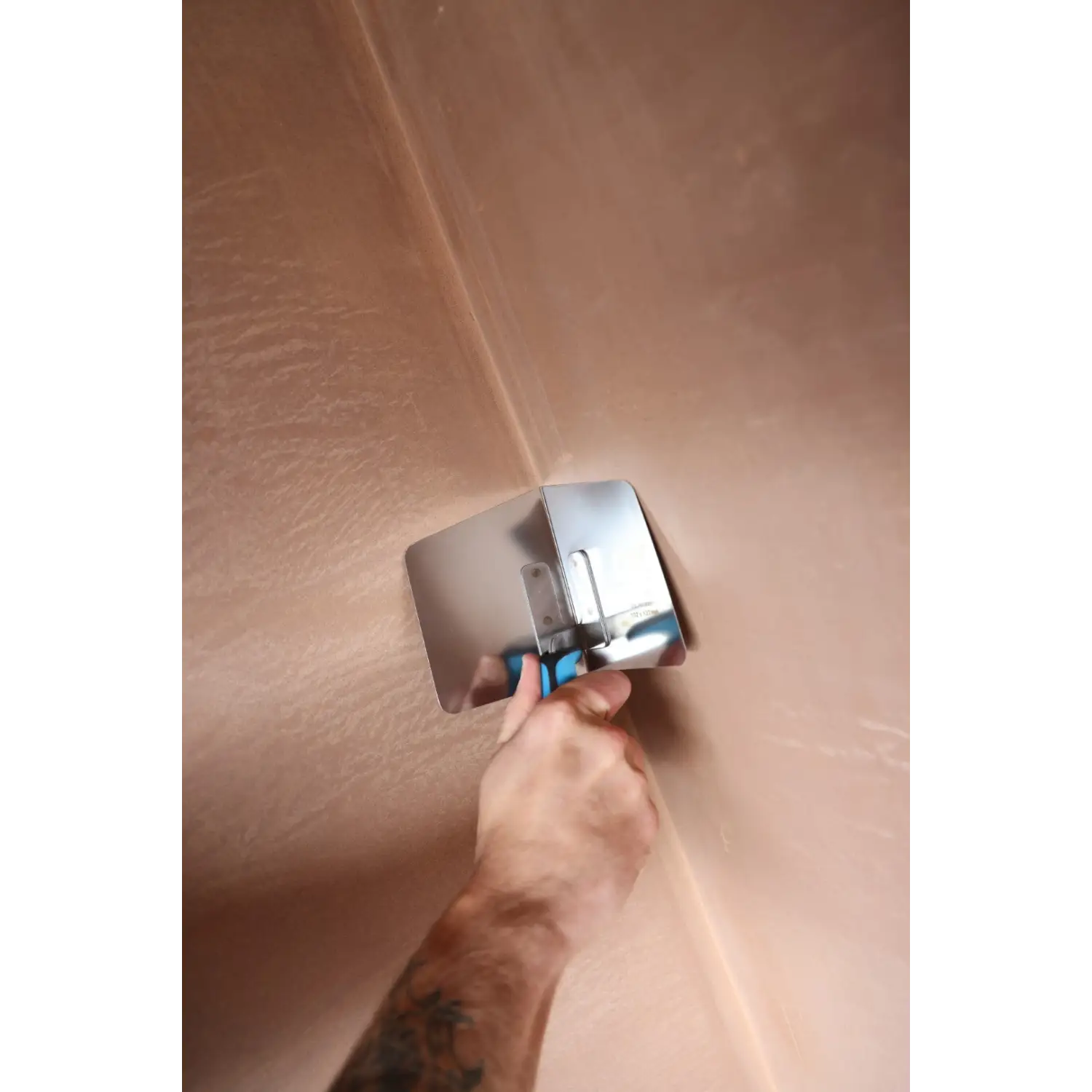 Gletiera colt interior OX Pro din inox flexibil cu mâner albastru și negru