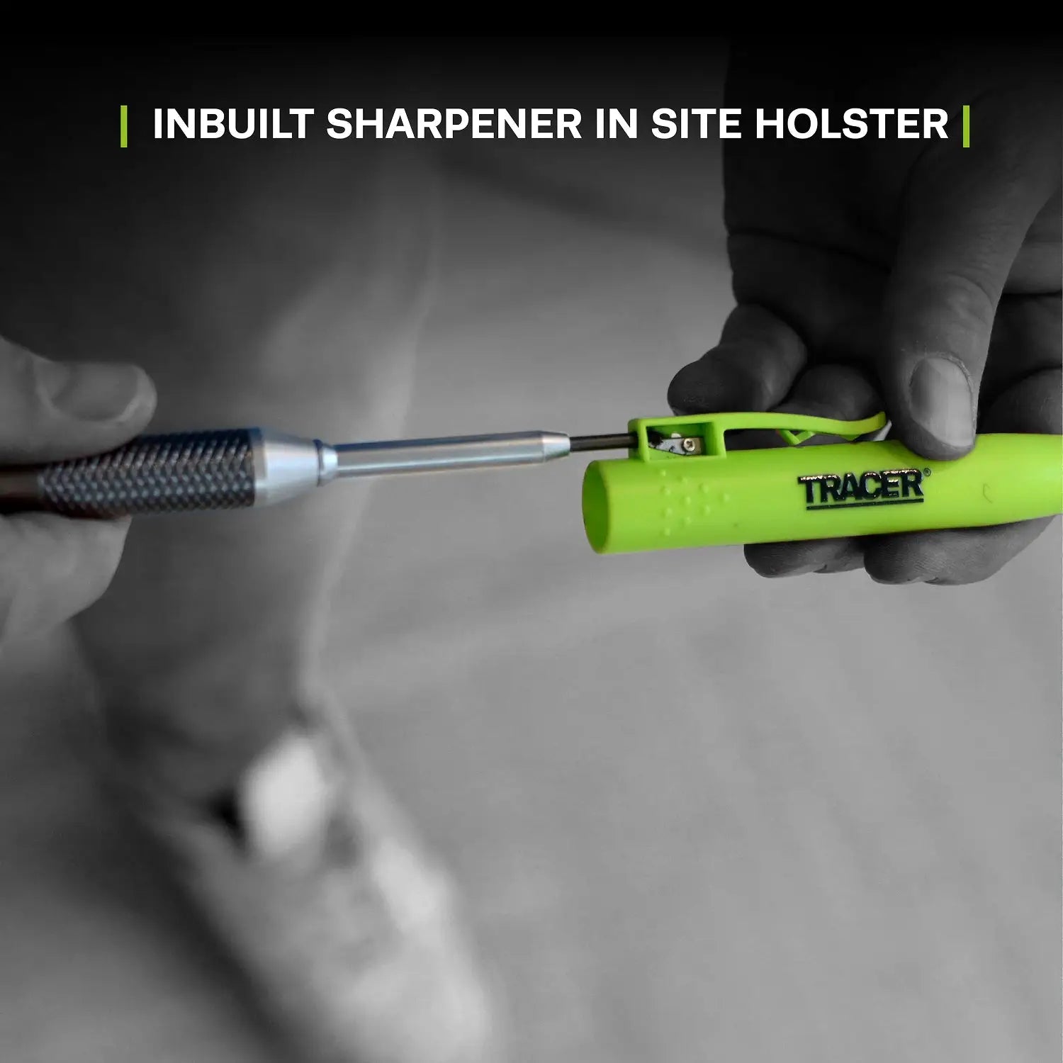 Pix cu marcaj galben intens și ascuțitoare integrată în capac - Tracer AMK5‑PRO