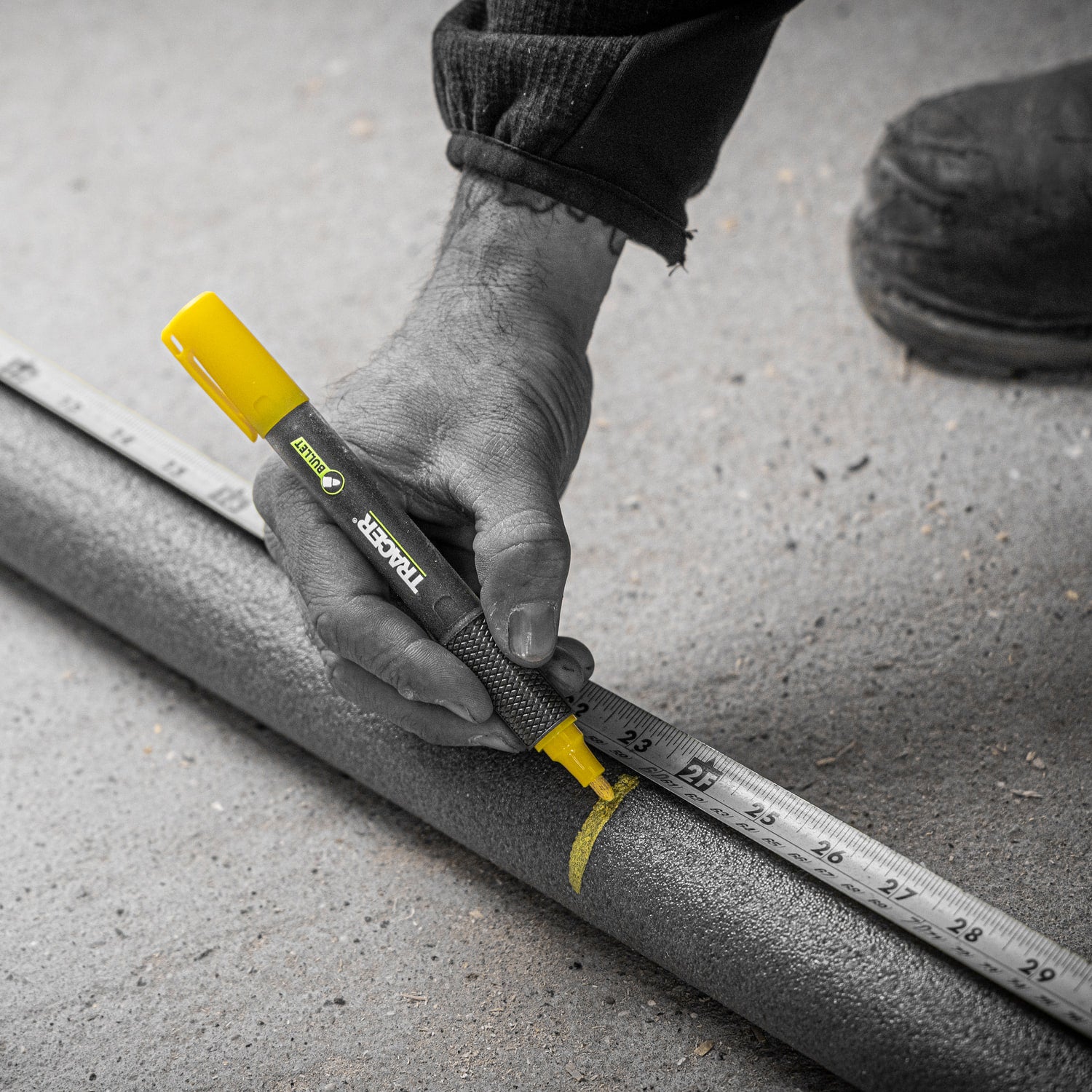 Marker cu vopsea TRACER 2.0 galben — marcaj vizibil pe izolație de țeavă