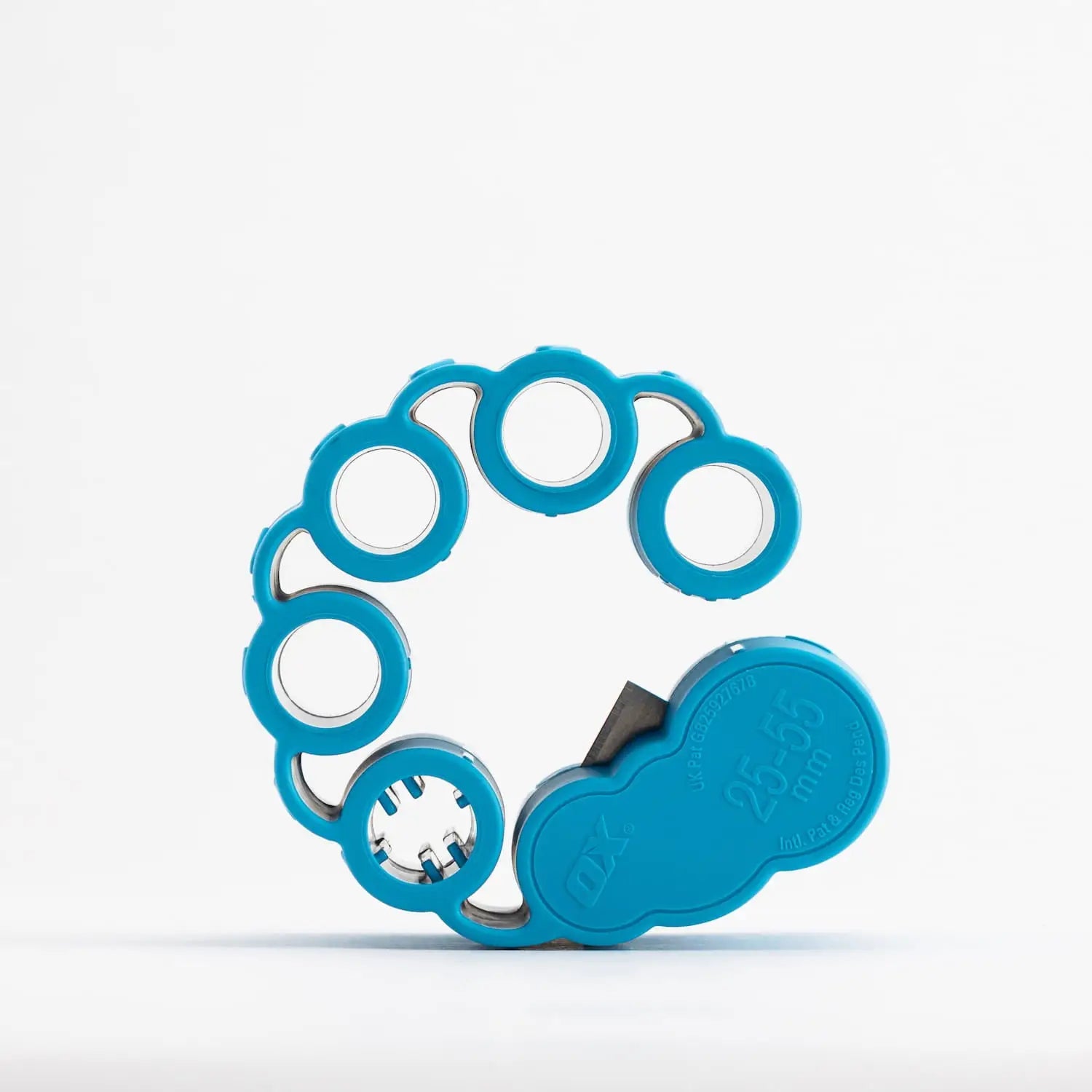 Imagine de un exercitator de degete albastru cu șase inele pentru întărirea mâinii, compatibil cu flex c2 cutter și polyzip flex pentru tevi și tuburi flexibile