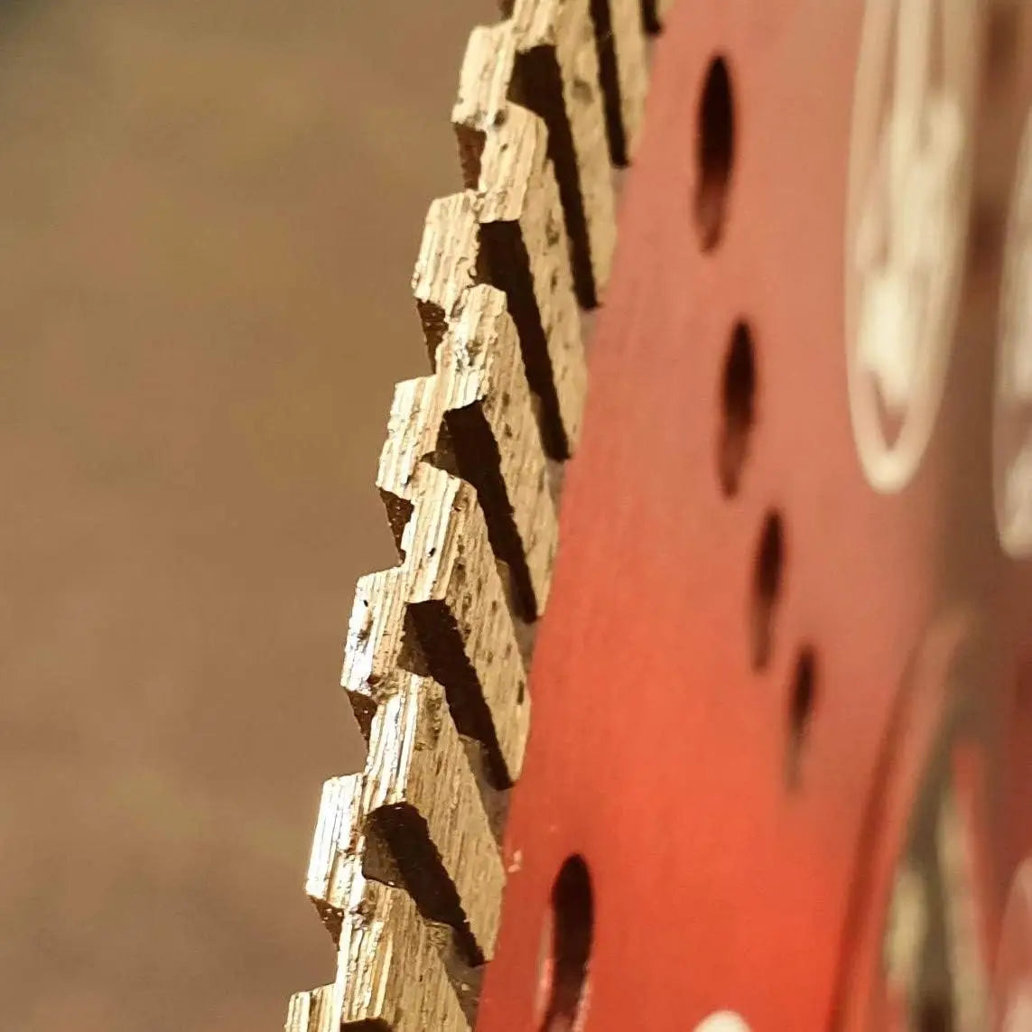 Disc diamantat OX Pro TX10R Turbo pentru beton, caramida, granit și metal