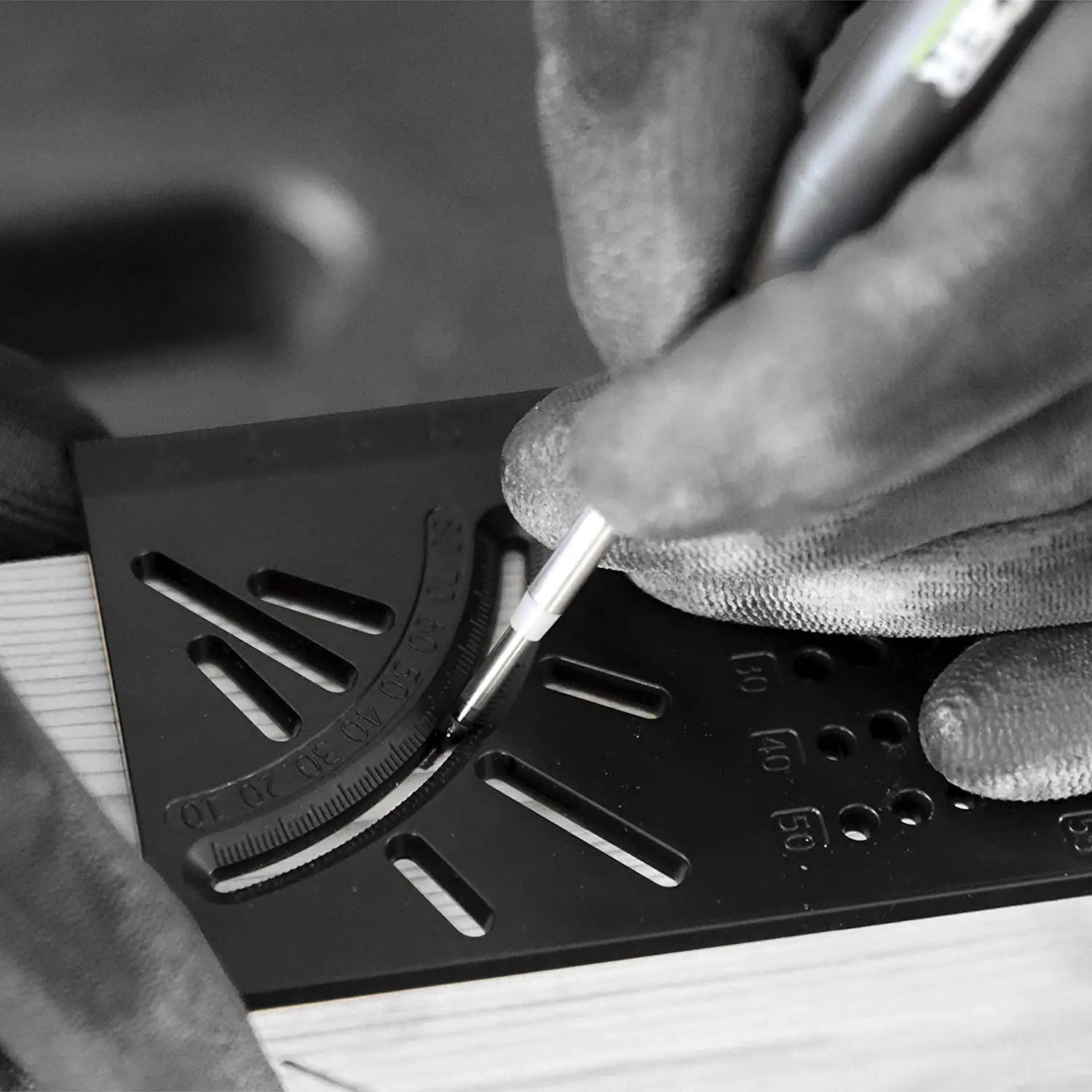 Instrument de măsurare Rigla de masurare TRACER ProMitre cu multe rigle integrate pentru tăieturi precise