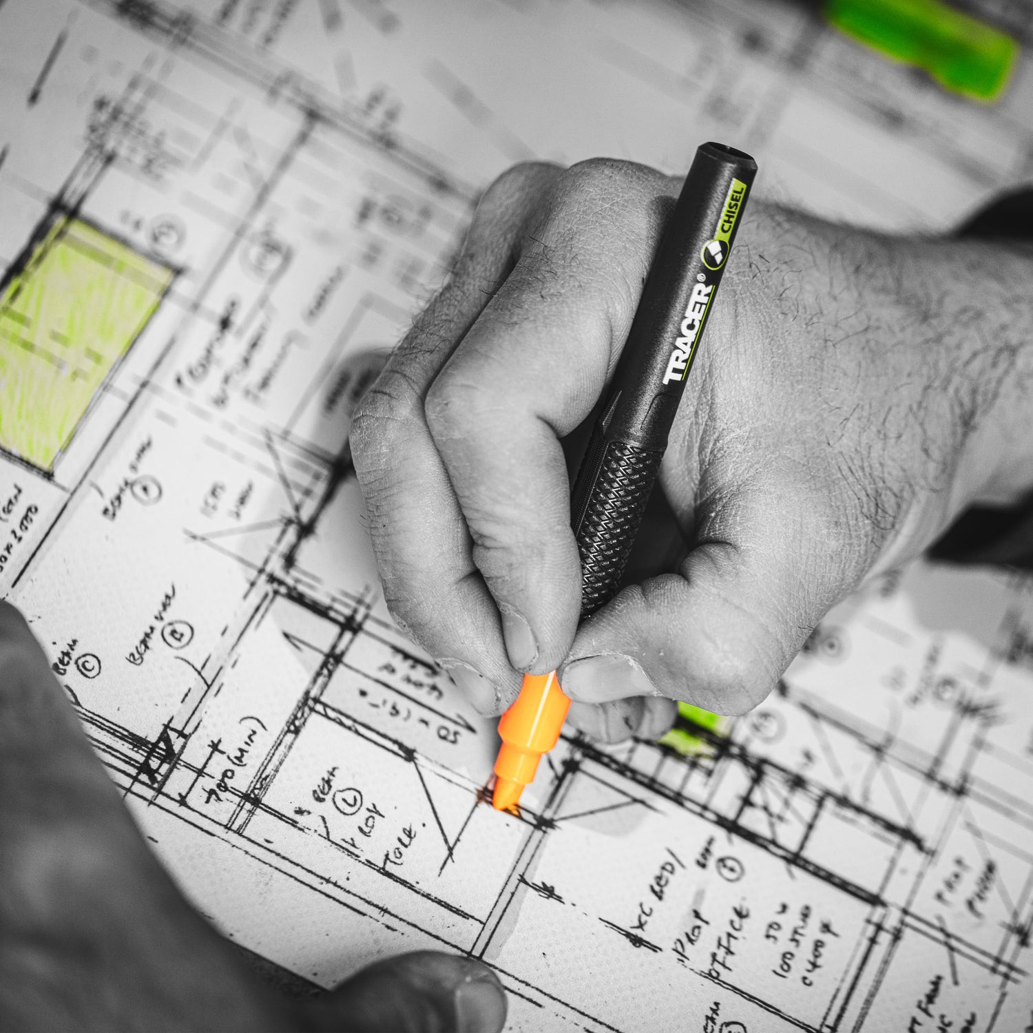 Textmarker TRACER 2.0 portocaliu — evidențiere pe planuri de construcție