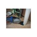 Unealtă multifuncțională albastră și gri cu atașament de ștergere pentru lemn și plastic