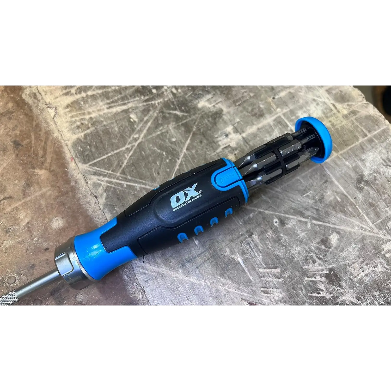 Surubelnita cu clichet OX Pro cu magazie în maner și ratchet blocabil, multibit