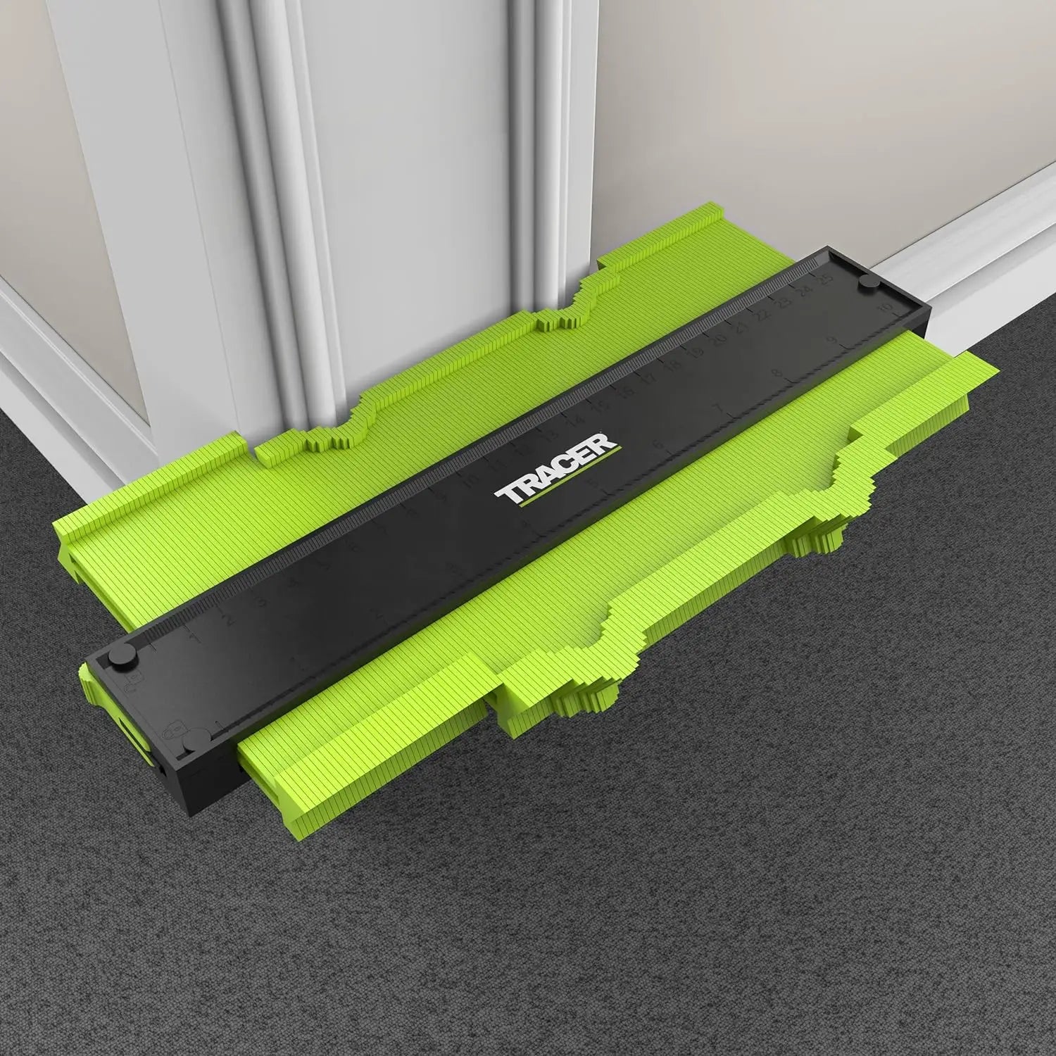 Sablon calibru contur cu pini mobili verzi și riglă centrală neagră pentru tracere forme