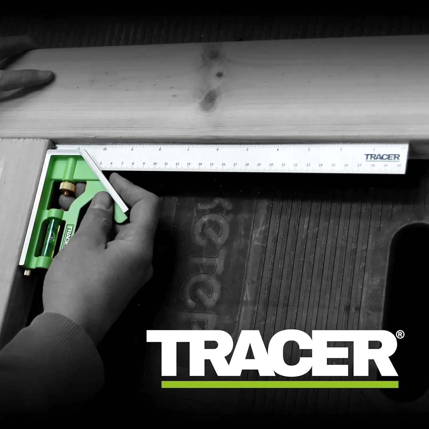 Alt text pentru tracer acsq300 echer: echer cu nivel bulină verde și alb pentru dulgheri