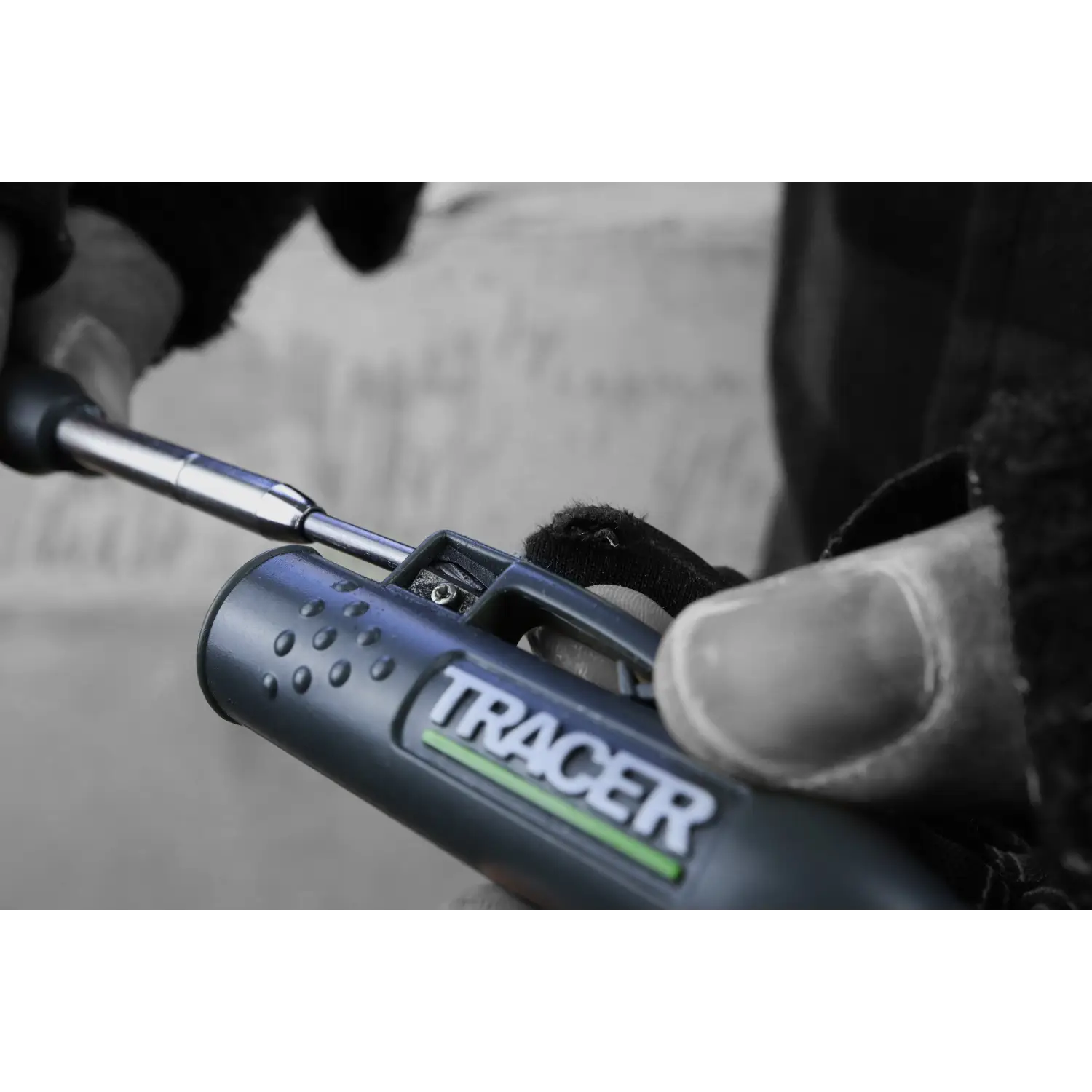 Tracer ADP2 creion mecanic pentru gauri adanci cu instrument de masurare manual negru