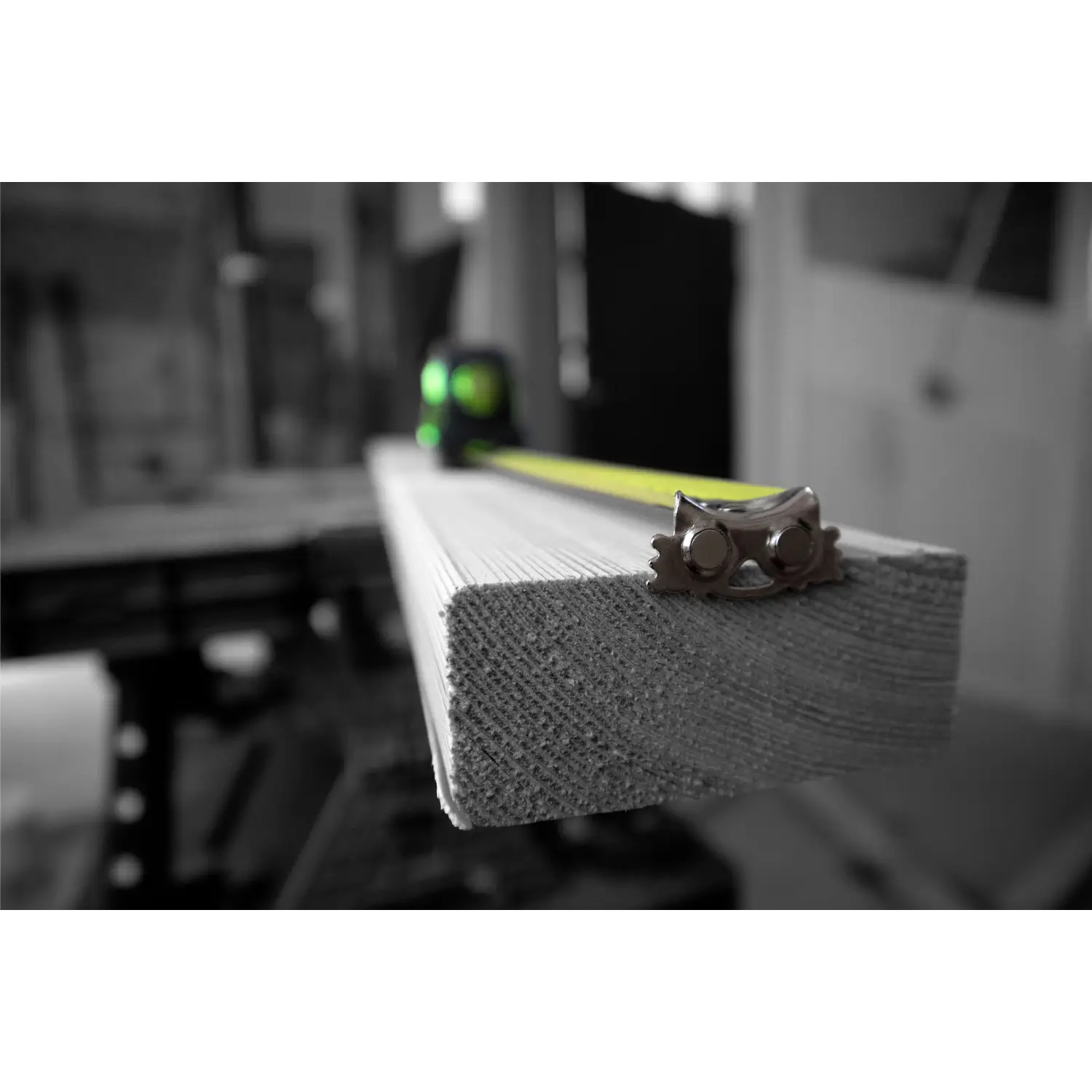 Alt text pentru imaginea cu tracer atm5 ruleta, banda acoperită cu nylon și carlig magnetic